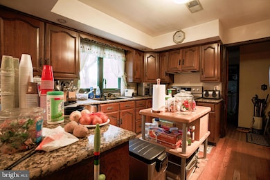 2713 Center St, Bethlehem, PA 18017 - photo 6