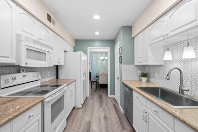 10328 Briar Forest Dr unit 29/2, Houston, TX 77042 - photo 3