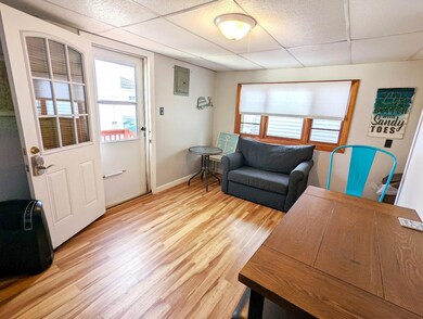 livingrm2