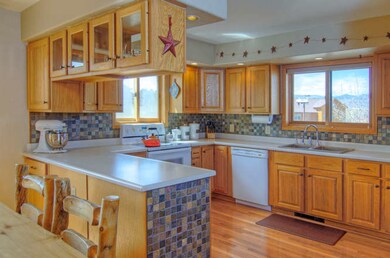 902 S Cascade La Veta CO 81055-small-002