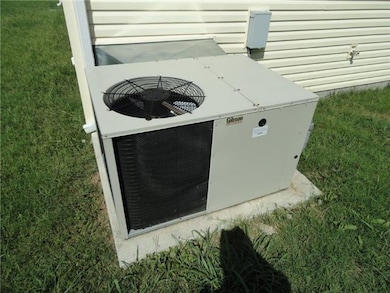 308 Winners Cir, Shelbyville, TN 37160 - photo 5