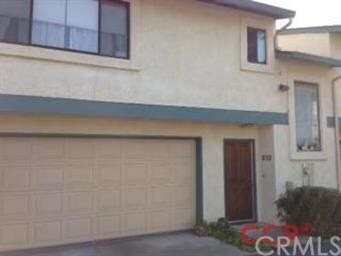 Front view of condo.