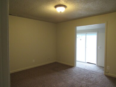 1411 Pleasant St, Medford, OR 97504 - photo 7