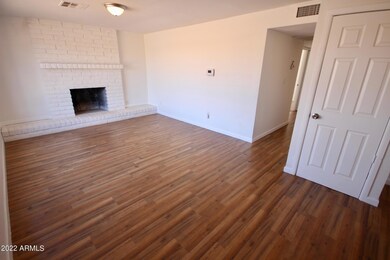 5417 W Monte Vista Rd unit 9, Phoenix, AZ 85035 - photo 6