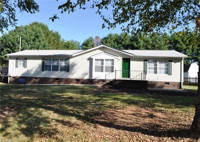 120 Sage Ln, Statesville, NC 28677 - photo 2