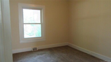 316 N Bost St, Statesville, NC 28677 - photo 5