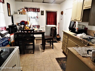 1209-1211 Lafayette St, Scranton, PA 18504 - photo 4