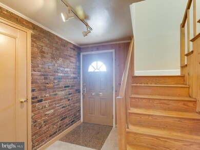 2947 Viewpoint Rd, Alexandria, VA 22314 - photo 2