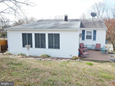 407 W Furnace Branch Rd, Glen Burnie, MD 21061 - photo 3