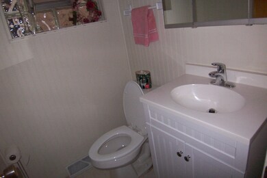 1/2 Bath