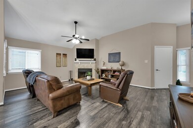 8623 Sparkling Springs Dr, Houston, TX 77095 - photo 4