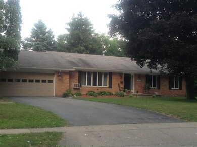 668 Washington St, Chelsea, MI 48118 - photo 2