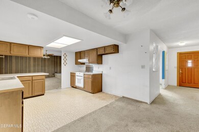 1440 Pintoresco Dr, El Paso, TX 79935 - photo 4