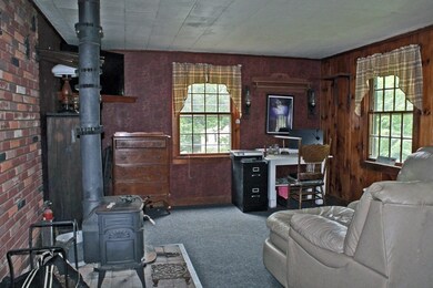 314 Warwick Rd, Northfield, MA 01360 - photo 6