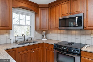 895 Carriage Way, Lansdale, PA 19446 - photo 5