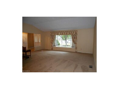 SPACIOUS AND ENTERTAINING SIZE LIVING ROOM.. BAY W