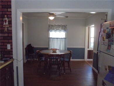 64 Uncas St, Warwick, RI 02889 - photo 5