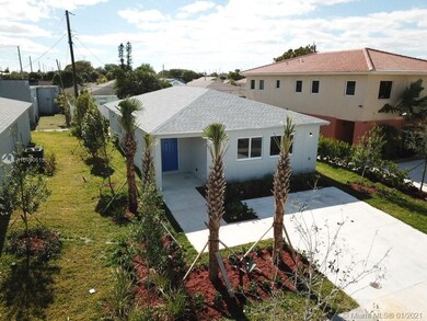 2208 Freedom St, Hollywood, FL 33020 - photo 4