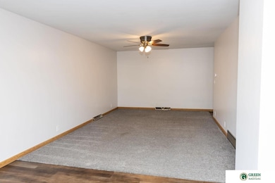 37 Edison Ave, York, NE 68467 - photo 3