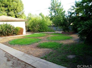 744 N Palm Ave, Upland, CA 91786 - photo 3