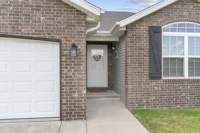 109 E Shawnee-4
