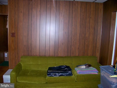 236 Brown St, Tamaqua, PA 18252 - photo 5