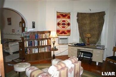 215 E Church St unit 2, Bethlehem, PA 18018 - photo 3