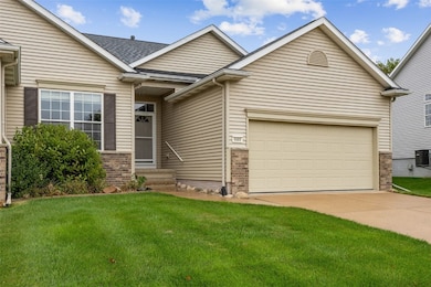 6608 Limestone Ct NW, Cedar Rapids, IA 52405 - photo 2