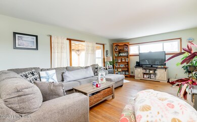 9305 Fairground Rd, Louisville, KY 40291 - photo 7