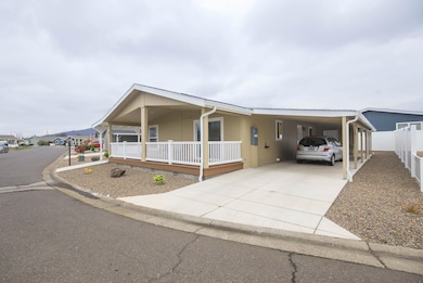 333 Mountain View Dr unit 86, Talent, OR 97540 - photo 3