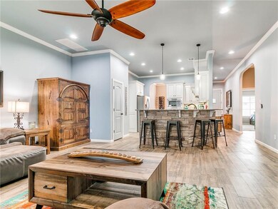 1608 Post Oak Ln, Moore, OK 73160 - photo 5