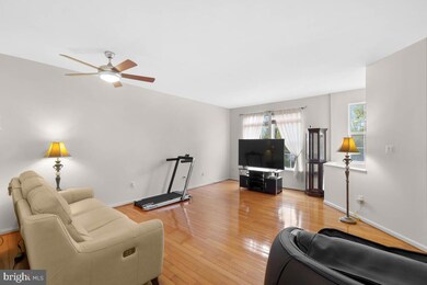 21368 Shady Wood Terrace, Broadlands, VA 20148 - photo 2