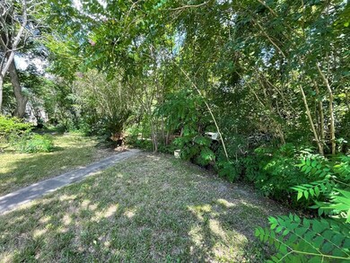 3305 Parkwood Dr, Houston, TX 77021 - photo 7