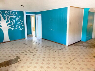 804 E Sanchez St, Pharr, TX 78577 - photo 3