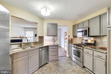 1405 Falcon Nest Ct unit 32, Arnold, MD 21012 - photo 5