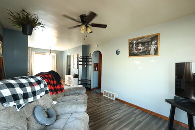 722 Vincil St, Moberly, MO 65270 - photo 6