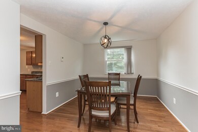 20417 Watkins Meadow Dr, Germantown, MD 20876 - photo 5