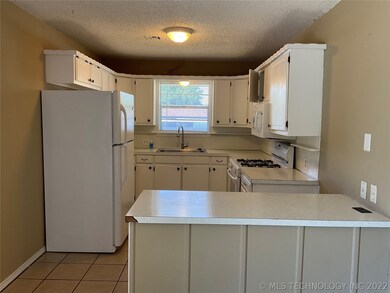 1237 W Memphis St, Broken Arrow, OK 74012 - photo 4