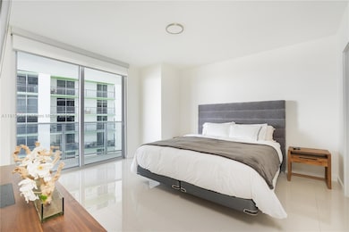 Aria on the Bay unit 2210, Miami, FL 33132 - photo 5