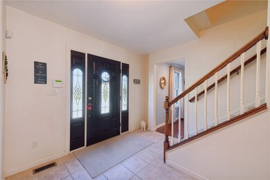 Spacious entryway