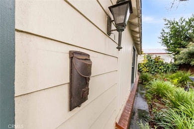 4949 Strohm Ave, North Hollywood, CA 91601 - photo 5