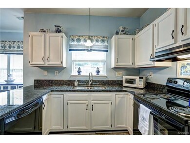 Beautiful, spacious, updated (2016) kitchen comple