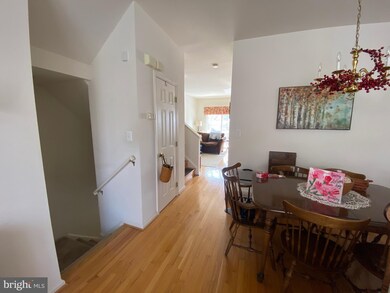 11457 Heritage Commons Way, Reston, VA 20194 - photo 5