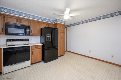 5123 Troyer Dr, Kent, OH 44240 - photo 2