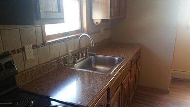 512 Ward St, Dunmore, PA 18512 - photo 3