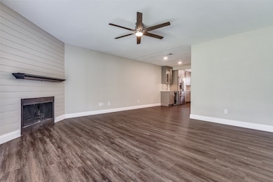 2535 Wedglea Dr unit 108, Dallas, TX 75211 - photo 4
