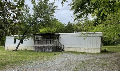 137 Flat Creek School Rd, Shelbyville, TN 37160 - photo 2