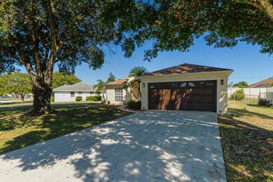 2201 SE Carnation Rd, Port Saint Lucie, FL 34952 - photo 4