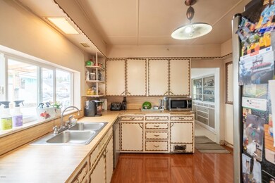 741-7thSt (8)