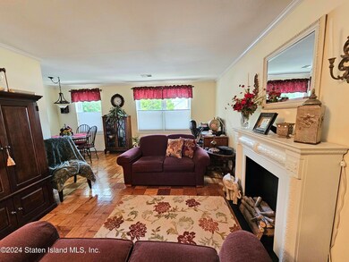 125 Cortelyou Ave unit 2-1, Staten Island, NY 10312 - photo 5